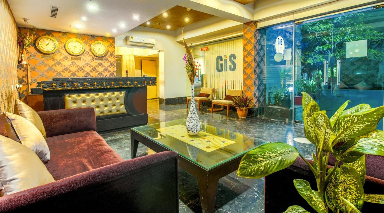 Gis Select Banjara Hill Hotel Hyderabad Exterior foto